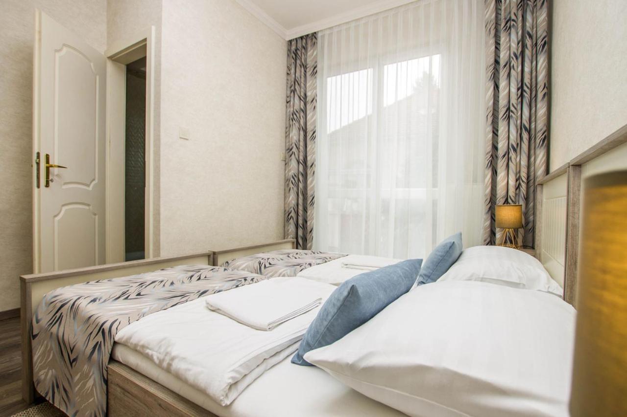 Jarja Panzio Hotel Hajduszoboszlo Ngoại thất bức ảnh