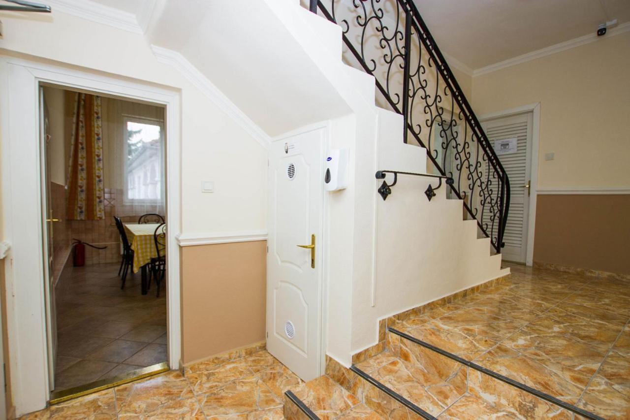 Jarja Panzio Hotel Hajduszoboszlo Ngoại thất bức ảnh